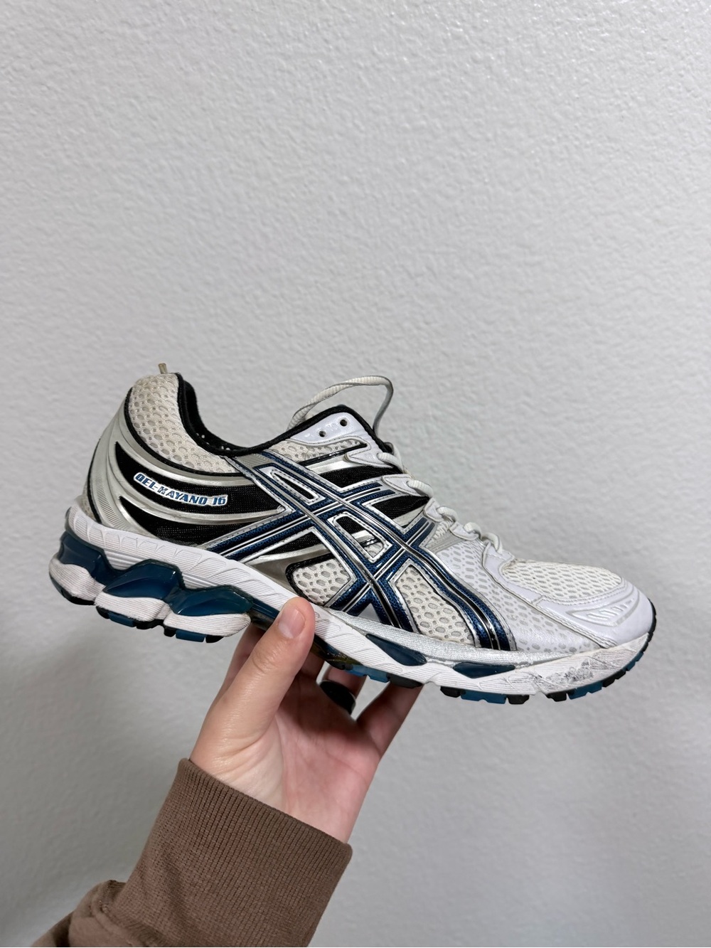 ASICS Men's White & Navy GEL-kayano